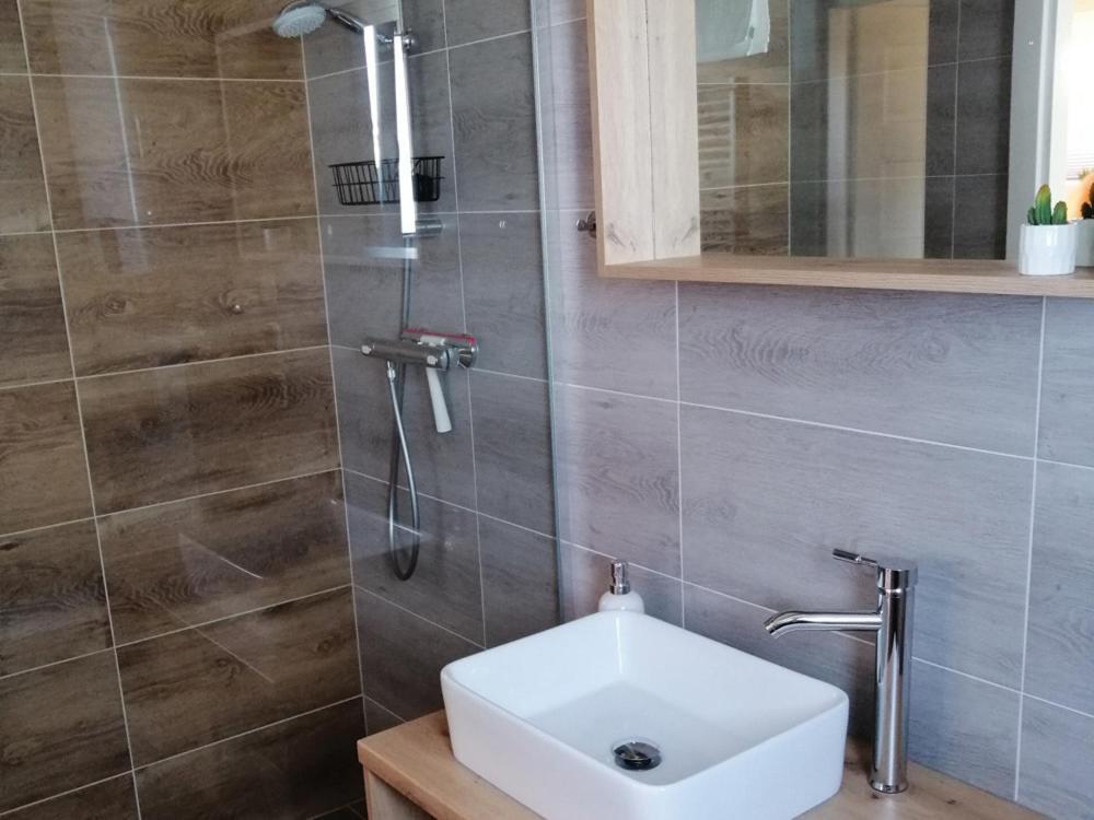 Holiday home Sloneczne Chatki *